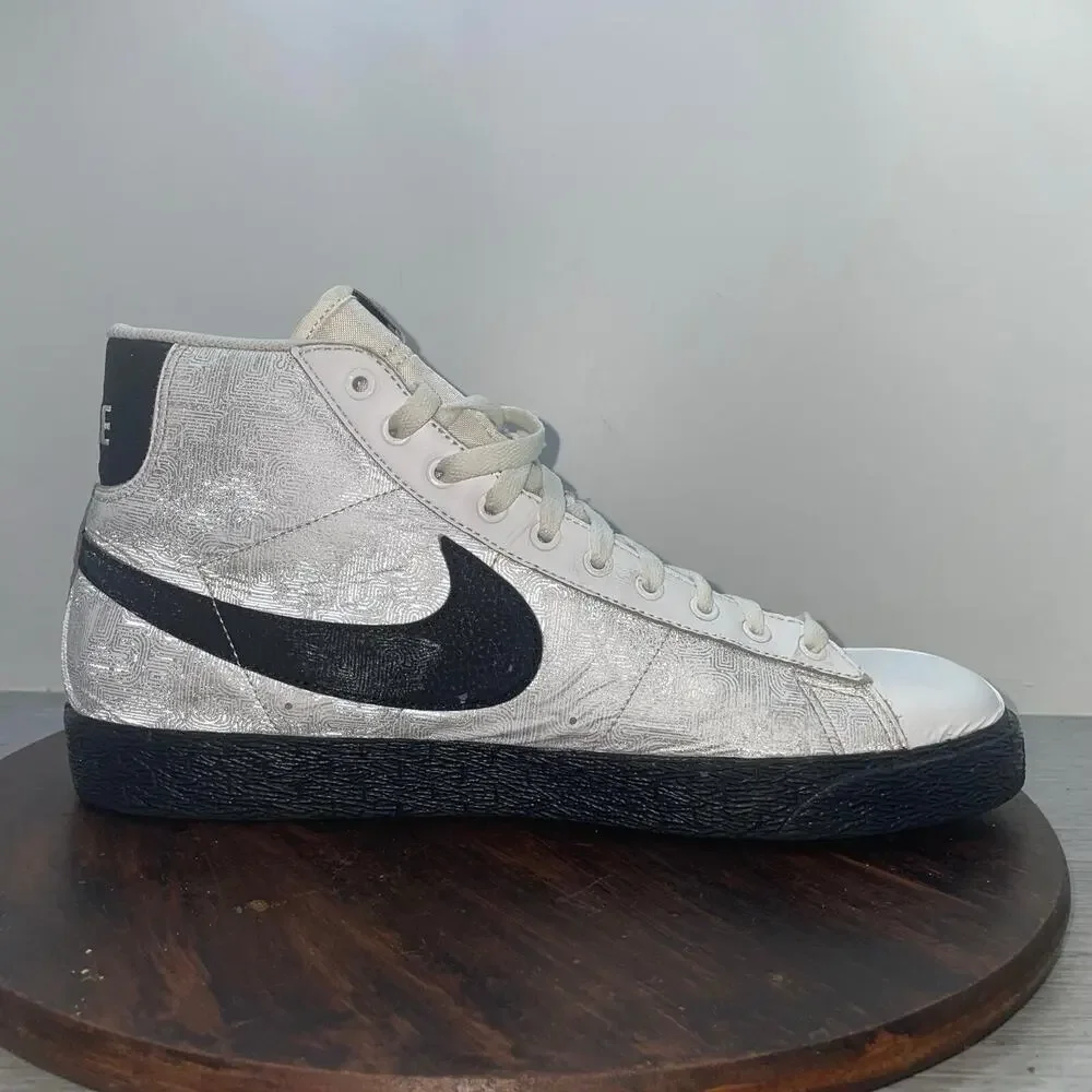 Nike Blazer High Top Mens Size 11 Blaze Shoes 316664-102 Sneakers *FLAWS*